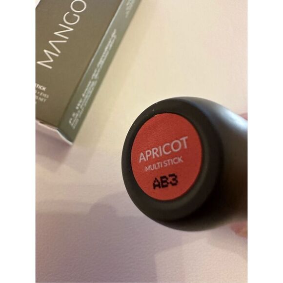 Mango People Mango Cream Blush & Lip Multistick Apricot - soft pinky peach - Picture 2 of 7